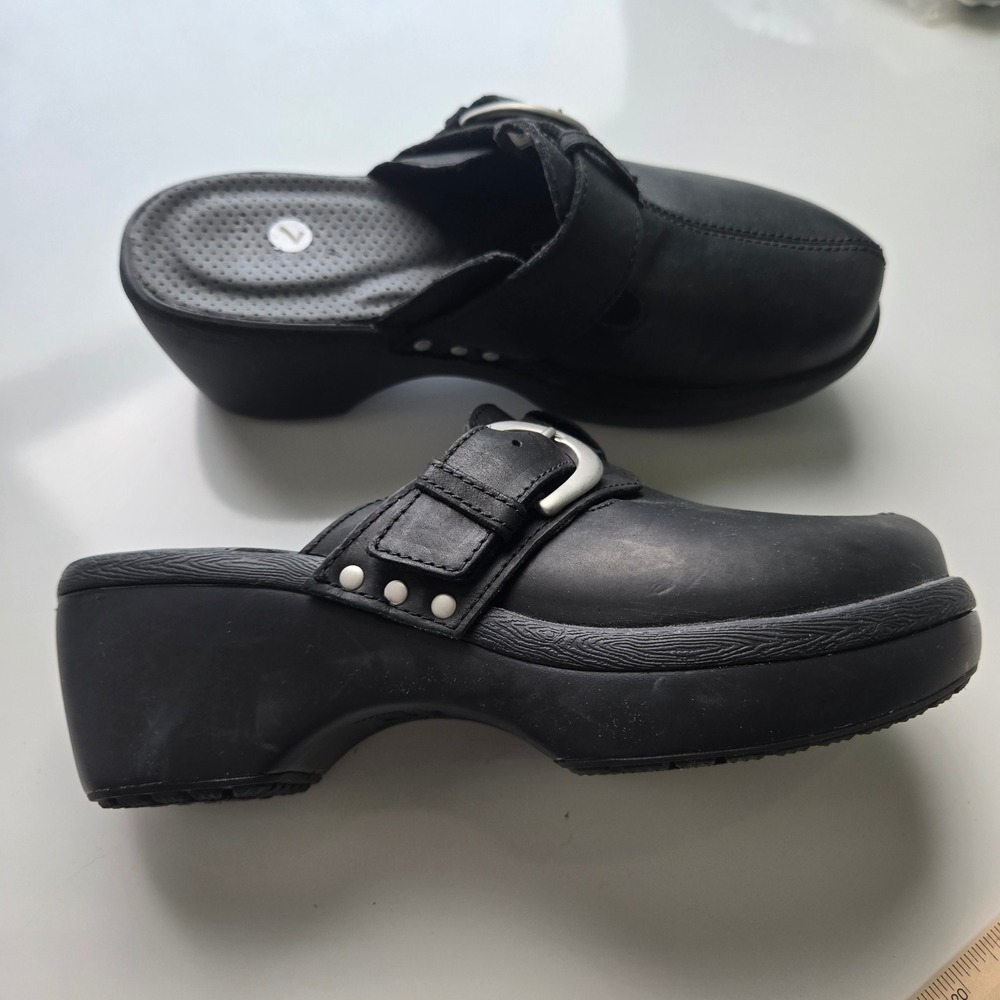 Crocs Cobbler Buckle 15513 Women 7 Leather Clogs Black Mules Slip On Shoe